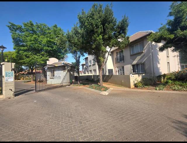 1 BEDROOM APARTMENT FOR SALE IN KLIPPOORTJIE